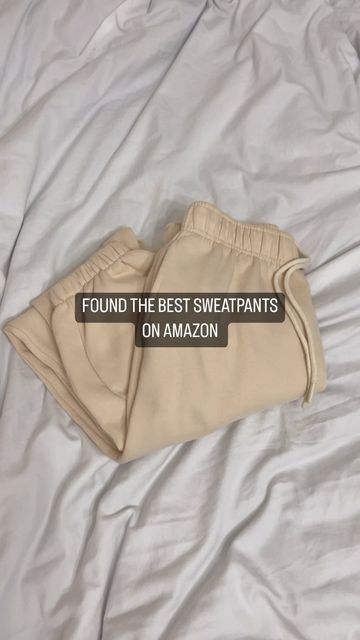 victoria qa on Instagram: "You will not regret getting these sweat pants 🥹 I sized up and got a size small! They’re the most loose fitting comfiest thick sweatpants 😍 product is in my bio" Where To Get Sweatpants, Where To Buy Sweatpants, Cargo Sweatpants Outfit, Wide Leg Sweatpants Outfit, Thick Sweatpants, Types Of Body Shapes, Viola Davis, Baggy Sweatpants, Sweatpants Style