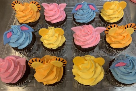 Pooh Cupcakes Ideas, Winnie Pooh Cupcakes, Eeyore Cupcakes, Cupcakes Winnie Pooh, Tigger Cupcakes, Winnie The Pooh Cupcakes Ideas, Winnie The Pooh Cupcakes, Pooh Cupcakes, Winnie Poo