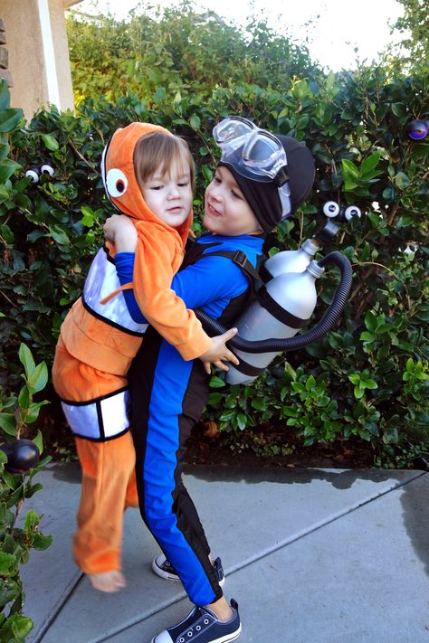 Scooba Diver Costume, Dora Costume, Scuba Diver Costume, Nemo Costume, Diver Art, Scuba Diving Gear, Best Scuba Diving, Diving Gear, Open Toed Heels