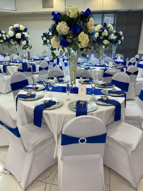 Royal Blue Quinceanera Decorations, Royal Blue Quince Theme, Royal Blue Quinceanera Theme, Dark Blue Quince, Blue Quince Ideas, Blue Quinceanera Ideas, Navy Blue Quince, Royal Blue Centerpieces, Blue Quinceanera Theme