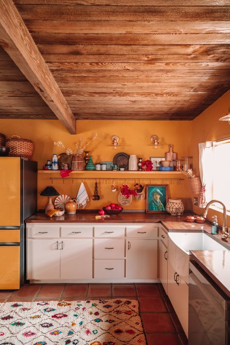 Yellow Kitchen Walls With Wood Cabinets, Rustic Yellow Kitchen, Kitchen With Cream Cabinets, Spain Kitchen, Caribbean Interior, Teal Sofa Living Room, Bright Farmhouse, Mustard Kitchen, The Blue Castle