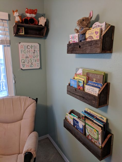 Hanging Shelves Nursery, Floating Book Shelves Nursery, Wall Mounted Bookshelves Nursery, Bookshelves For Nursery, Book Shelves For Nursery, Book Storage In Nursery, Diy Nursery Bookshelf, Floating Bookshelves Nursery, Book Shelf For Nursery