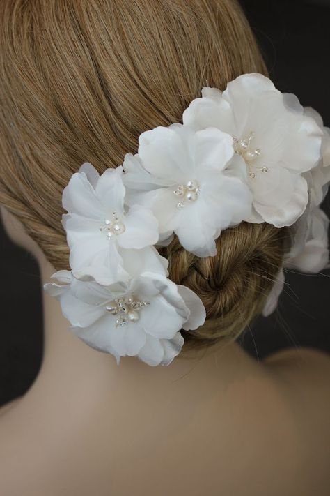 Bespoke for Yasmin_Franca floral bridal headpiece 1 Conventional Beauty, Bridal Floral Headpiece, Bun Wrap, Bohemian Luxe, Wedding Hair Up, Hairdo Wedding, Bride Headpiece, Botanical Elements, Bridal Hairstyle