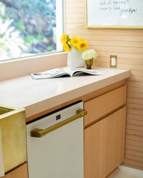 relax, it’s Saturday ☀️// our custom pink concrete countertops for @Jaime_King desinged by @gabriellesantiagodesign are making us blush 🌸. Pink Concrete Countertops, Pink Stone Benchtop, Pastel Pink Sink, Wood Cabinet Concrete Counter, Pink Cement Tile, Pink Concrete, Polished Cement, Countertop Slabs, Furniture Remodeling