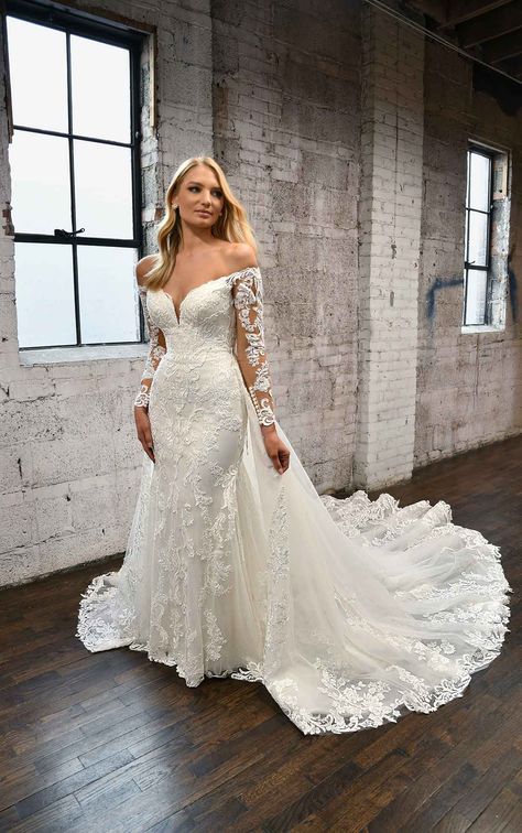 Long-Sleeve Lace Wedding Dress with Detachable Overskirt - Martina Liana Detachable Sleeves Wedding Dress, Martina Liana Wedding Dress, Wedding Dress Patterns, Martina Liana, Kleinfeld Bridal, Bridal Elegance, Long Sleeve Wedding Dress Lace, White Wedding Dress, A Wedding Dress