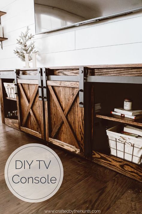 Farmhouse Tv Console, Console Diy, Barn Door Console, Tv Consoles, Farmhouse Tv, Diy Sliding Barn Door, Door Crafts, Diy Tv Stand, Farmhouse Tv Stand