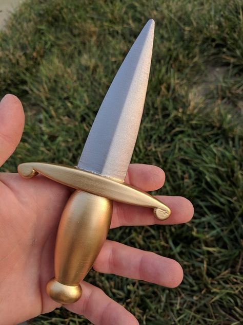 Peter Pan Dagger by jperson - Thingiverse Peter Pan Props, Peter Pan Animated, Original Peter Pan, Peter Pan Cosplay, Peter Pan Tattoo, Disney Craft, Peter Pan Disney, Disney Bounding, Dagger Tattoo