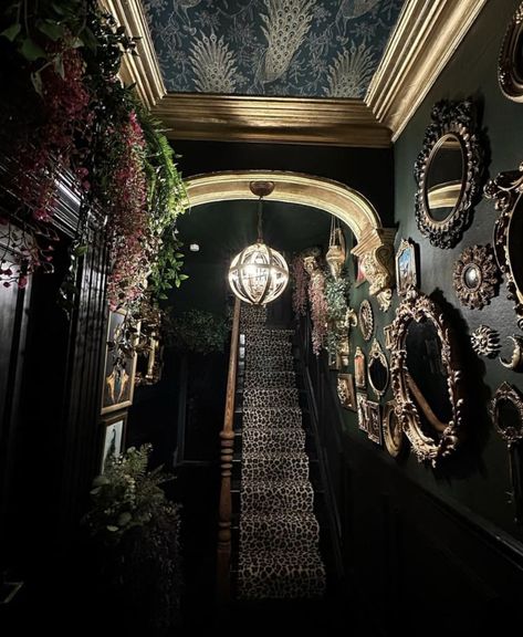 Gothic Staircase Aesthetic, Goth Beauty Salon, Dark Salon Decor, Gothic Hallway Ideas, Dark Moody Entryway, Dark Academia Hallway, Moody Entryway, Dark Hallway Ideas, Witches Decor