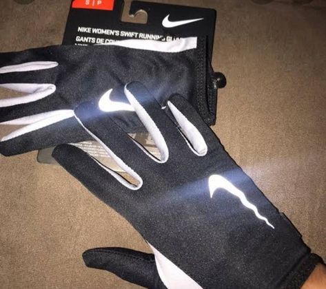 Football Accessories, Nike Outfits, Gloves, Soccer, Football, Nike, Pins, Quick Saves, Clothes