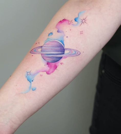 Small Galaxy Tattoos For Women, Colorful Constellation Tattoo, Watercolor Galaxy Tattoo, Planet Tattoo, Kawaii Planet, Galaxy Watercolor, Planet Tattoos, Galaxy Tattoo, Galaxy Colors