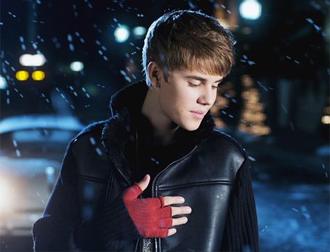 It's the most beautiful time of the year,  Lights fill the streets spreading so much cheer,  I should be playing in the winter snow,  But I'mma be under the mistletoe.    I don't wanna miss out on the holiday,  But I can't stop staring at your face... <3 Justin Bieber Mistletoe, Justin Bieber Christmas, Justin Bieber 2011, Justin Bieber Albums, Justin Bieber Songs, Justin Bieber Posters, Justin Bieber Images, Chord Overstreet, Justin Bieber Wallpaper