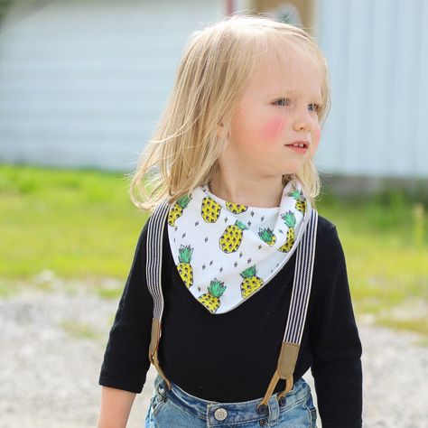 Bandana bib pattern free