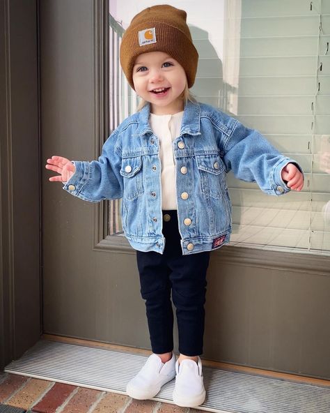 Wren on Instagram: “Happy Monday y’all 🤍 #toddler #wren #carhartt #cute�” Wren And Jacquelyn, Salem Outfits, Carhartt Kids, Kids Carhartt, Boy Styles, Kid Outfits, Carhartt Beanie, Baby Fits