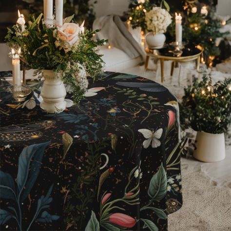 Witchy Table, Goblincore Decor, Dark Cottagecore Aesthetic, Dark Cottagecore Decor, Cottagecore Home Decor, Cottagecore Home, Moody Decor, Dark Cottagecore, Cottage In The Woods