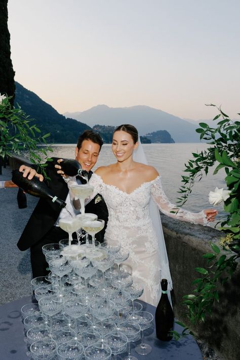 Villa D’este Lake Como Wedding, Como Wedding Ideas, Lake Como Wedding Table, Wedding Reception Lake Como, Italy Winter Wedding, Dream Wedding Lake Como, Dream Wedding Italy, Lake Como Reception, Wedding Venue Lake Como