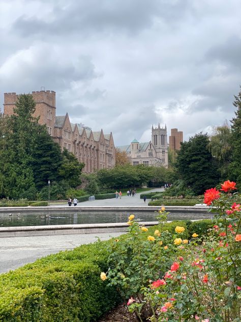 Uw Aesthetic, University Of Washington Aesthetic, Danica Core, Bloxburg University, Berry University, College Manifestations, Uw Seattle, University Of Washington Seattle, Summer In Seattle