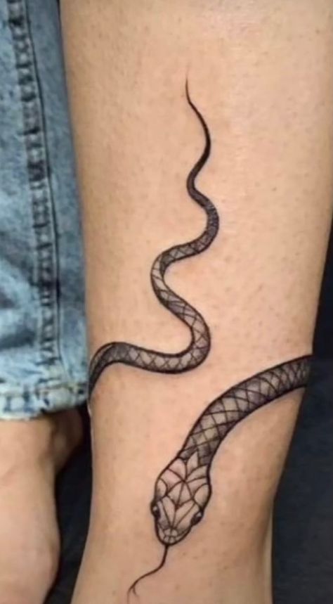 Snake Ankle Tattoo, Black Snake Tattoo, Traditional Snake, Traditional Snake Tattoo, Small Snake Tattoo, Scorpion Zodiac, Cobra Tattoo, Wrap Around Tattoo, Cowgirl Tattoos