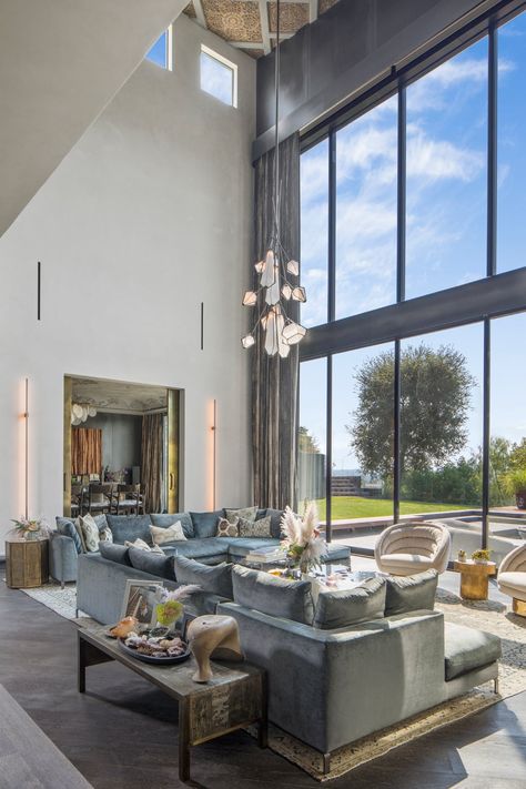 Chrissy Teigen and John Legend Are Selling Their Beverly Hills Home For $23.95 Million — See Inside! Celebrity Apartments, Chrissy Teigen John Legend, John Legends, Beverly Hills Mansion, Beverly Hills Houses, Cerused Oak, Huge Windows, Glam Room, Chrissy Teigen