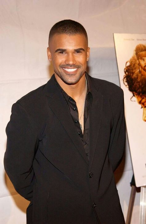 We wish Shemar Moore a happy birthday today!  He gained fame for playing Derek Morgan in the CBS drama Criminal Minds and for being the host of Soul Train from 1999 to 2003. He played a long-running role as Malcolm Winters in the daytime soap opera, The Young and the Restless, during the 2000s.  Before his rise to fame, he worked as a model to pay for his schooling at Santa Clara University, where he majored in communications.  Happy birthday Shemar! Shemar Moore Shirtless, Sherman Moore, Derek Morgan, Shemar Moore, Hollywood Celebrities, Future Boyfriend, Man Crush, Celebrity Weddings, Celebrity Crush