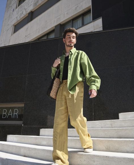 Brown Green Outfit Men, Colourful Male Outfits, Earth Tone Fashion Men, What To Wear Tomorrow, Interview Suits, Dark Academia Outfits, Streetwear Ideas, Academia Outfits, Australian Men