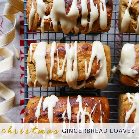 christmas-gingerbread-loaves-2 Gingerbread Loaves, Mini Bread Loaves, Zucchini Corn, Corn Cheese, Holiday Baking Recipes, Apple Muffins, Christmas Spices, Cheese Muffins, Holiday Recipes Christmas