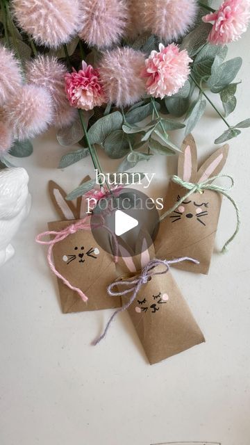 Kelly Oester - your new DIY mom friend on Instagram: "🐰paper towel roll bunny pouches🐰

I gasped when I discovered A GIFTCARD FITS INSIDE PERFECTLY 🤯 

It's a win in my book whenever trash is turned into treasure. These would be PERFECT for a teacher or friend! 

✨Candy or any small gift will work too!✨

Yarn is from @michaelsstores 

#makeitwithmichaels #diyeaster #diygifts #diygiftwrap #easterinspo #eastergifts #diymama #sharetheeverygirl #sharetheeverymom #ohhappyday #motherhood #motherhoodinspired #inspo" Easter Teacher Gifts, Small Easter Gifts, Toddler Easter Gifts, Easter Paper Crafts, Diy Mom, Diy Gifts To Make, Easter Bunny Gifts, Diy Easter Gifts, Easter Books