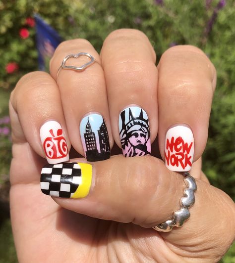 Nyc Nail Art, New York Nail Art, New York City Nails Designs, New York Theme Nails, New York Nail Ideas, Nails For Nyc, New York Inspired Nails, New York Nails Designs Nyc, New York City Nails