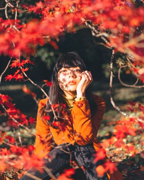 portrait | ENO -official web site- - Part 2 Japan Portrait Photography, Autumn Portrait Photography, Feminine Reference, Fall In Japan, Fall Portrait Photography, 35mm Portrait, Drawing Poses Reference, Mens Portrait, Japan Portrait