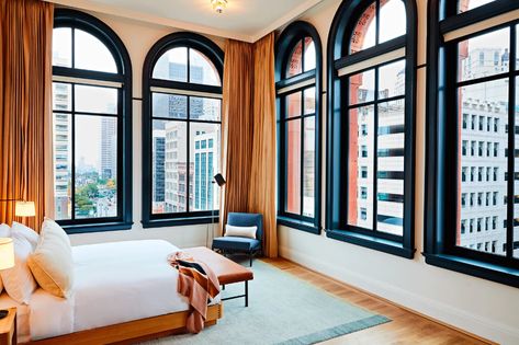 Detroit's New Shinola Hotel Is the Talk of the Town | Architectural Digest Hotel Interior Bedroom, Shinola Hotel, Boutique Hotels Interiors, Luxury Hotels Interior, Lobby Interior, Hotel Interior Design, Hotel Interiors, Modern Hotel, Master Bedrooms