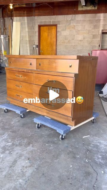 Furniture Transformation, Diy Furniture Repurpose, Repurpose Furniture, Diy Furniture Flip, Antique Booth, 3 Coffee, Furniture Flip, Upcycling Ideas, Furniture Refinishing