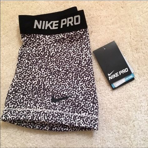 NWT NIKE PRO SHORTS Brand new! Goes with anything! Hot design! Nike Shorts Things I Want For Christmas, Christmas Nike, Cheap Nike Shoes, Nike Spandex, Nike Pro Spandex, Nike Pro Leggings, Cute Nike Outfits, Yoga Iyengar, Nike Pro Shorts