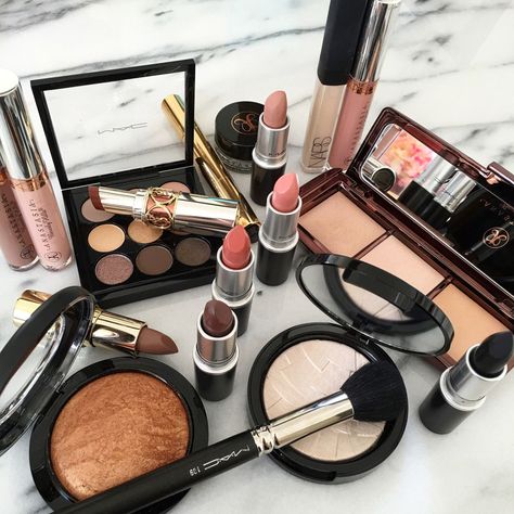 Everything You Need for a Complete, Affordable Makeup Kit Makeup Guide, High End Makeup, Makeup Hacks, Affordable Makeup, Makeup Blog, Makeup Obsession, Luxury Makeup, Drugstore Makeup, Gorgeous Makeup