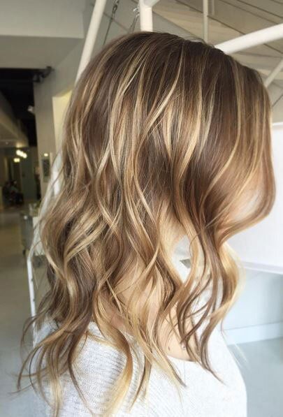 Light Brown Hair with Amber Blonde Highlights Tmavý Blond, Rambut Brunette, Light Brunette, Blonde Balayage Highlights, Brunette Balayage, Brown Hair With Blonde Highlights, Dark Blonde Hair, Trendy Hair Color, Brown Blonde Hair