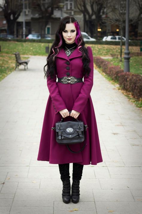 Gothic Fashion Over 40, New Goth Fashion, Gothabilly Aesthetic, Corporate Witch, Gothabilly Fashion, Fall Goth, Corp Goth, Fashion For Work, Rockabilly Goth