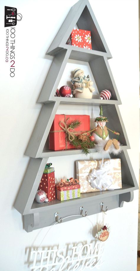 DIY Christmas Tree Shelf - 100 Things 2 Do Diy Wood Christmas Tree, Scrap Wood Christmas, Christmas Tree Shelf, Shelf Tree, Wood Christmas Decor, Diy Tree Decor, Free Building Plans, Christmas Diy Wood, Tree Shelf