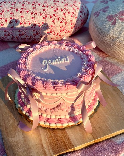 This is your sign to order your bday cake from @publix 💖🎂✨ #gemini #geminis #geminiseason #bdaycake #customcake #coquette #coquetteaesthetic #pinterestinspired #pinterestaesthetic #pinterestgirl #picnicaesthetic Gemini Cake, Gemini Season, Cake Inspo, Bday Cake, Pinterest Girls, Custom Cakes, Cake, Instagram