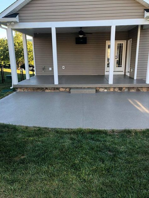 Trending Flooring, Concrete Patio Makeover, Concrete Walkway, Concrete Flooring, Concrete Coatings, Patio Flooring, Deck With Pergola, Flooring Trends, Backyard Porch