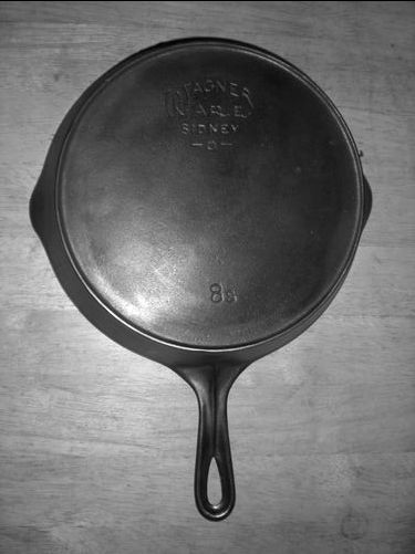 Cast Iron Cookware Trademarks & Logos - The Cast Iron Collector: Information for The Vintage Cookware Enthusiast. Dates, identification with pictures Spinach Flatbread Pizza, Spinach Flatbread, Vintage Cast Iron Cookware, Wagner Cast Iron, Pesto Spinach, Cast Iron Care, Griswold Cast Iron, Cast Iron Cleaning, Eat More Veggies