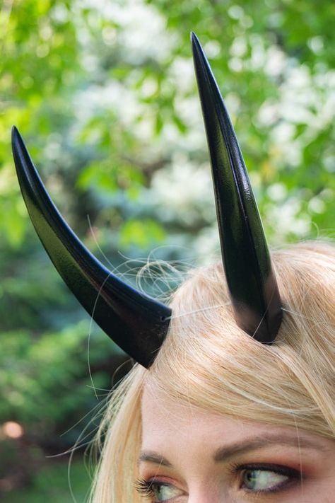 Oni Cosplay, Monster Horns, Oni Horns, Dragon Monster, Demon Costume, Black Demon, Cosplay Horns, Dragon Horns, Cosplay Halloween