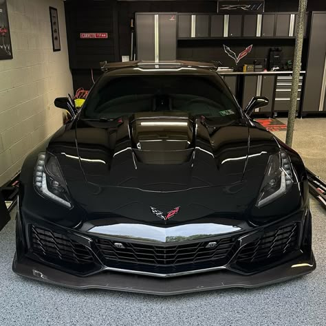 All Black Cars, Yamaha R6s, Porsche 992 Gt3 Rs, 2019 Corvette, Chevy Corvette Stingray, Corvette C8 Stingray, Black Corvette, Mustang 1967, C7 Z06