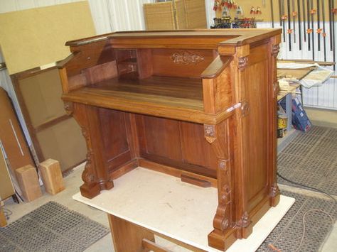 1871 Pump Organ Transformed..... - by lathman @ LumberJocks.com ~ woodworking community Pump Organ Repurpose, Repurposed Organ, Upcycle Piano, Antique Organ, Repurpose Piano, Desk Upcycle, Repurposed Pianos, Piano Projects, Piano Upcycle