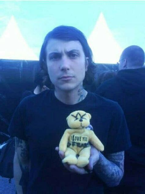 MCR and Frerard/JOKES and PICTURES - 1. - Wattpad Frank Lero, Ray Toro, I Love Mcr, Mikey Way, Frank Iero, Emo Bands, Gerard Way, My Chemical, Emo Boys