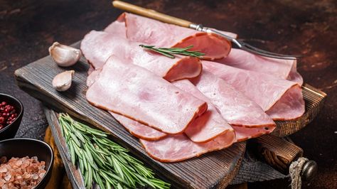 Packaged Meat, Deli Meat Recipes, Good For Diabetics, Cooking Bacon, Deli Meats, How To Cook Ham, Lunch Meat, Turkey Bacon, Beef And Noodles