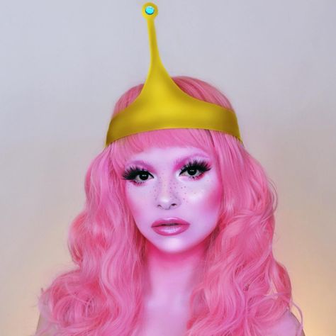 adventure time Bubblegum Cosplay, Princess Bubblegum Cosplay, Halloween Face Paint Ideas, Bonnibel Bubblegum, Halloween Makeup Artist, Photo Shoot Makeup, Halloween Makeup Kits, Halloween Makeup Witch, Halloween Face Paint