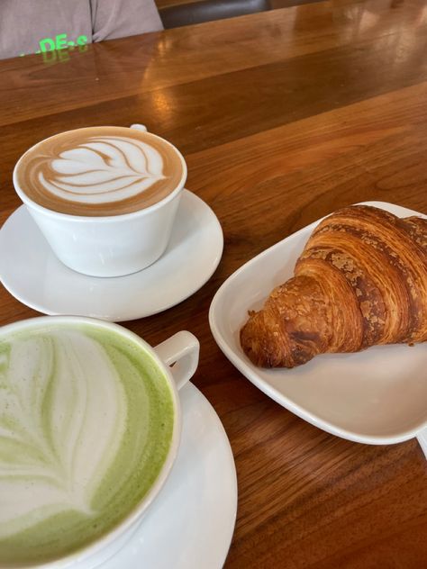 latte matcha croissant Matcha Croissant, Pistachio Croissant, Coffee Matcha, Matcha Latte, 2025 Vision, Pistachio, Matcha, Vision Board, Coffee