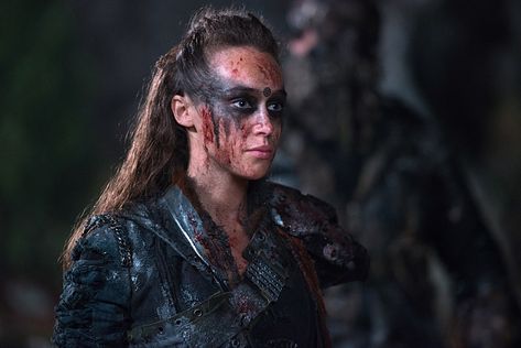 The 100 Lexa, The 100 Tv Series, Commander Lexa, Netflix Shows To Watch, The 100 Characters, Lexa Y Clarke, Clarke And Lexa, Lexa The 100, The 100 Clexa