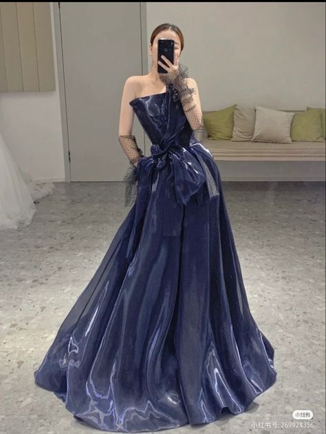 Korean Award Show, Korean Award Show Dresses, Award Show Dresses, Neat Casual Outfits, Award Show, Gowns Dresses Elegant, Casual Day Dresses, Pretty Prom Dresses, Fairytale Dress