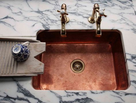 Owens • Instagram Mixed Metals Kitchen, Kitchen Sink Remodel, Plain English Kitchen, Historic Kitchen, Unique Sinks, Copper Kitchen Sink, Mixing Metals, Brass Tap, English Kitchens