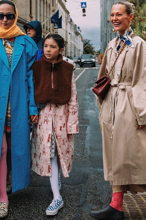 Phil Oh’s Best Street Style Photos From the Spring 2023 Couture Shows in Paris | Vogue Winter Coat Trends, Scandi Fashion, 2023 Couture, Paris Vogue, Swedish Street Style, Fall Winter Coat, Street Style Photos, Coat Trends, Copenhagen Fashion