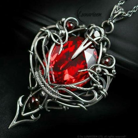 Fantasy Jewelry Magic, Blue Nile Jewelry, Modern Silver Jewelry, Work Necklaces, Red Quartz, Accesories Jewelry, Fancy Necklace, Dragon Jewelry, Magical Jewelry